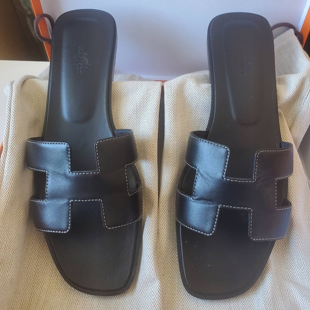 Authentic Hermes Oran Sandals